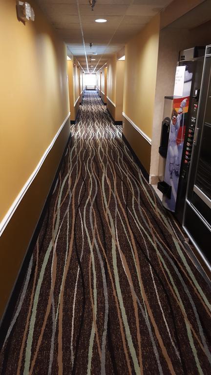 Americas Best Value Inn And Suites Lee'S Summit-Kansas City Exterior foto